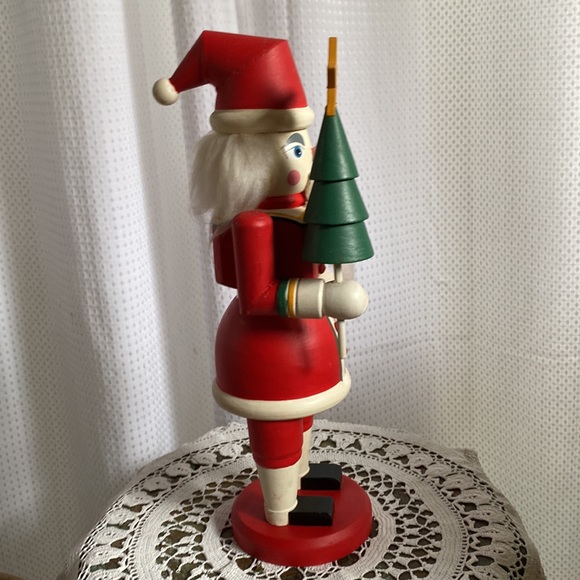 1980’s Vintage Santa Wooden Nutcracker - Picture 2 of 4